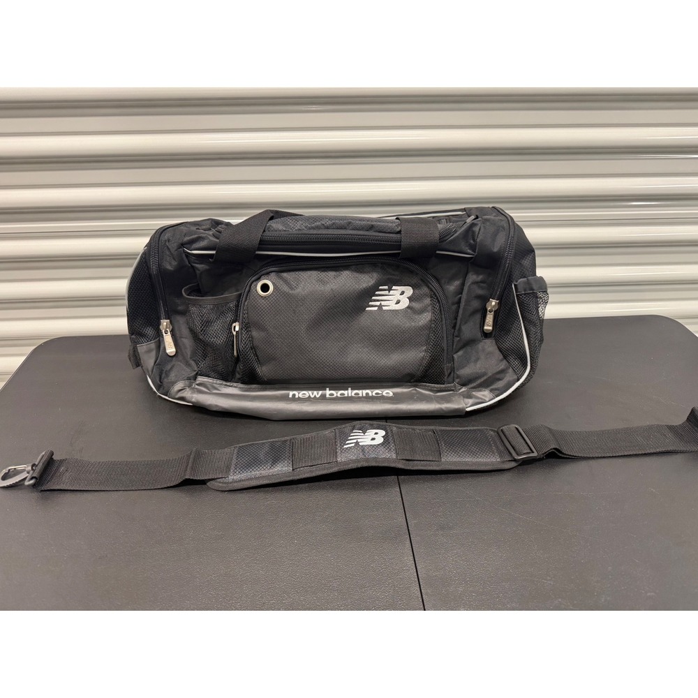 New Balance Black Ripstop Duffel Bag Gym Travel Weekender with Shoe Pocket